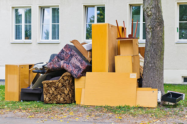 Best Yard Cleanup Services  in Larkspur, CA
